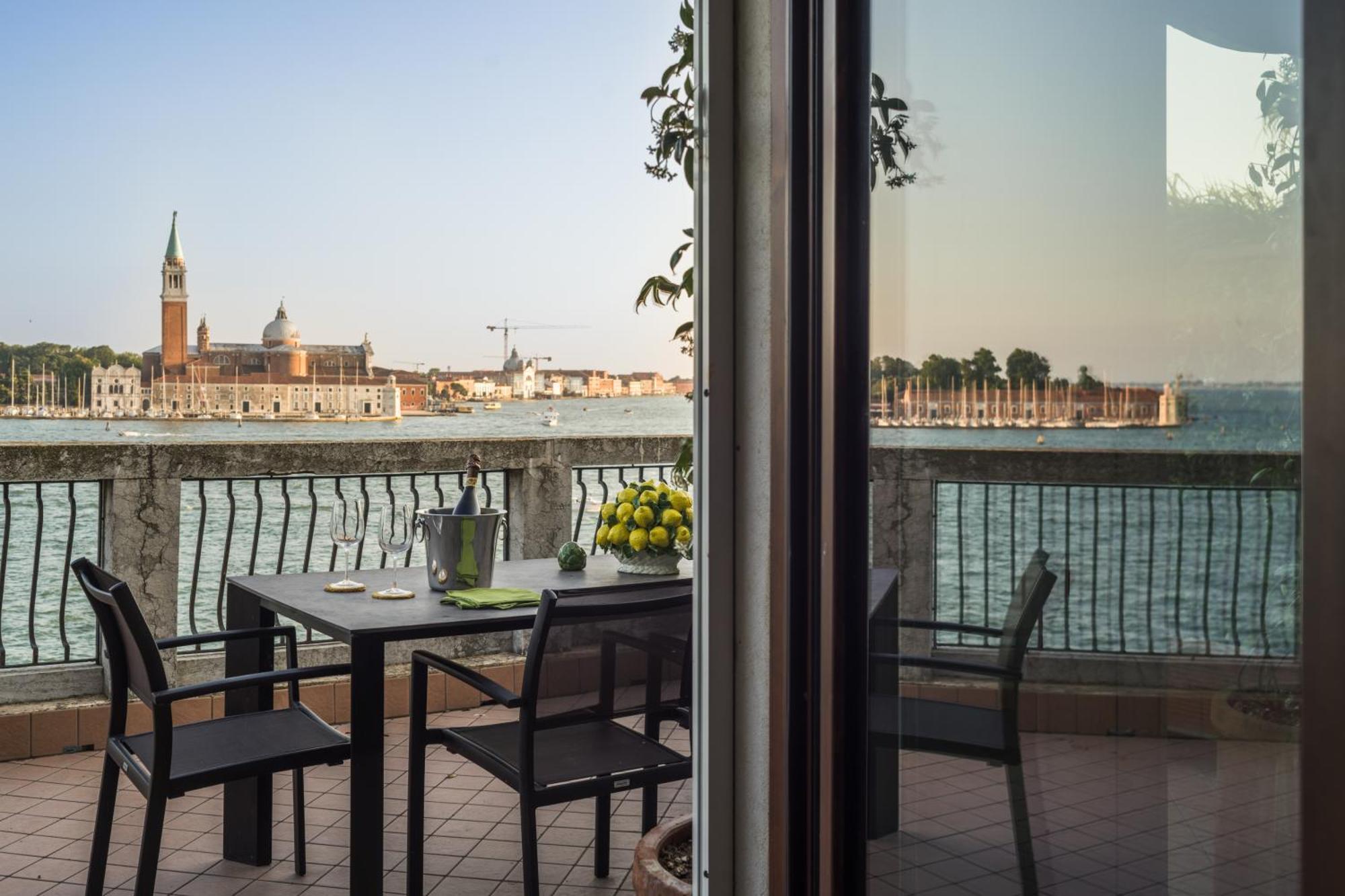 Attic Boutique San Marco R&R Apartment Венеция Екстериор снимка