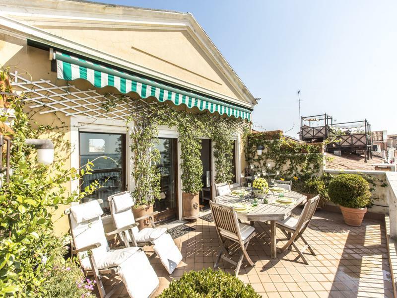 Attic Boutique San Marco R&R Apartment Венеция Екстериор снимка